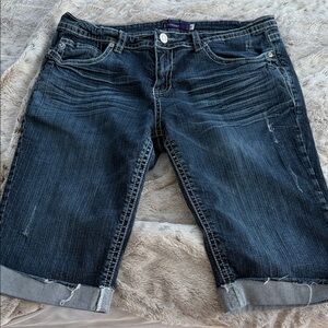 Vigoss Dark Wash distressed denim jean capris size 15